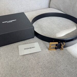 YSL BELT- CASSANDRE BELT WITH SQUARE BUCKLE IN GRAINED LEATHER
BLACK